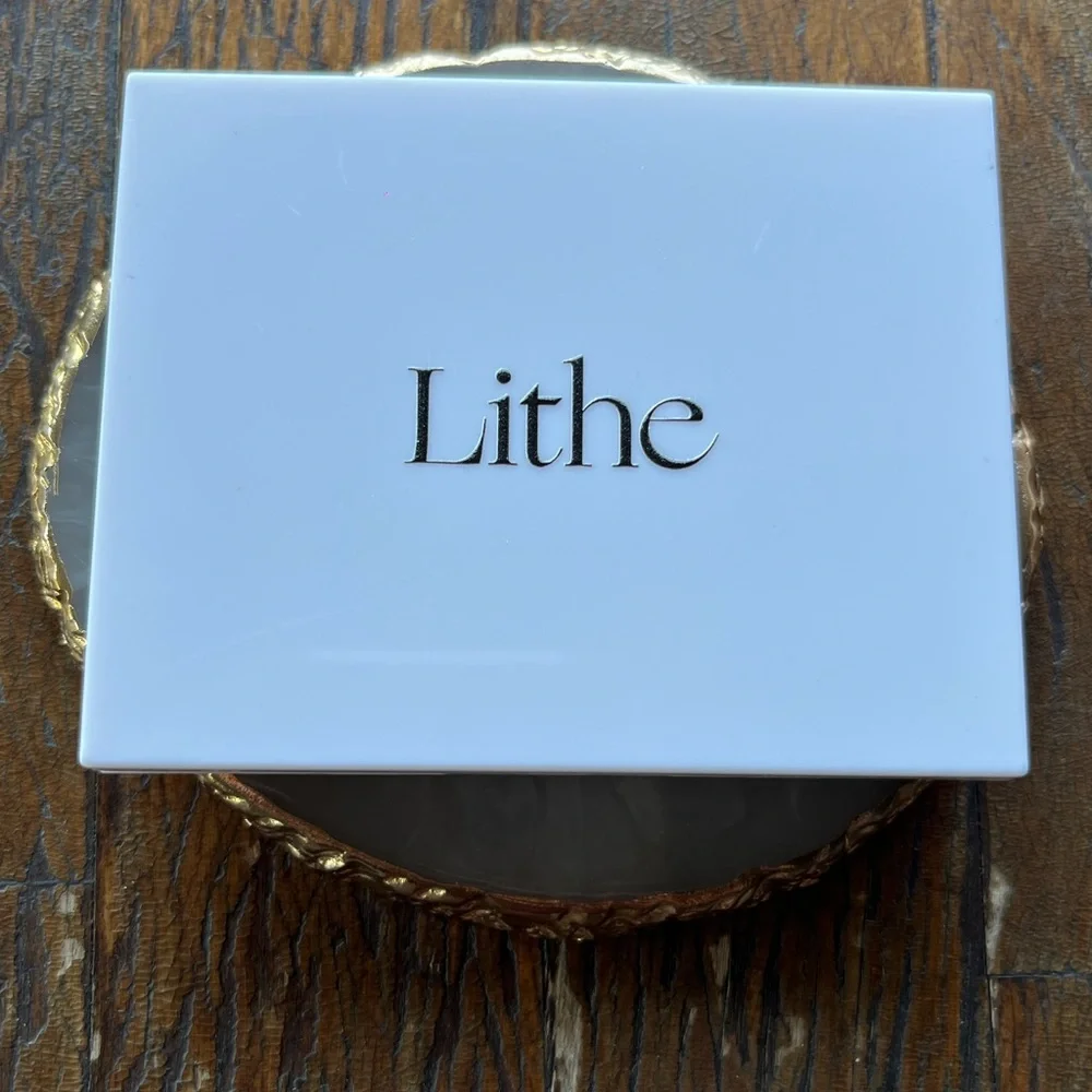 NWT Night & Day Eyeshadow Palette Lithe Beauty